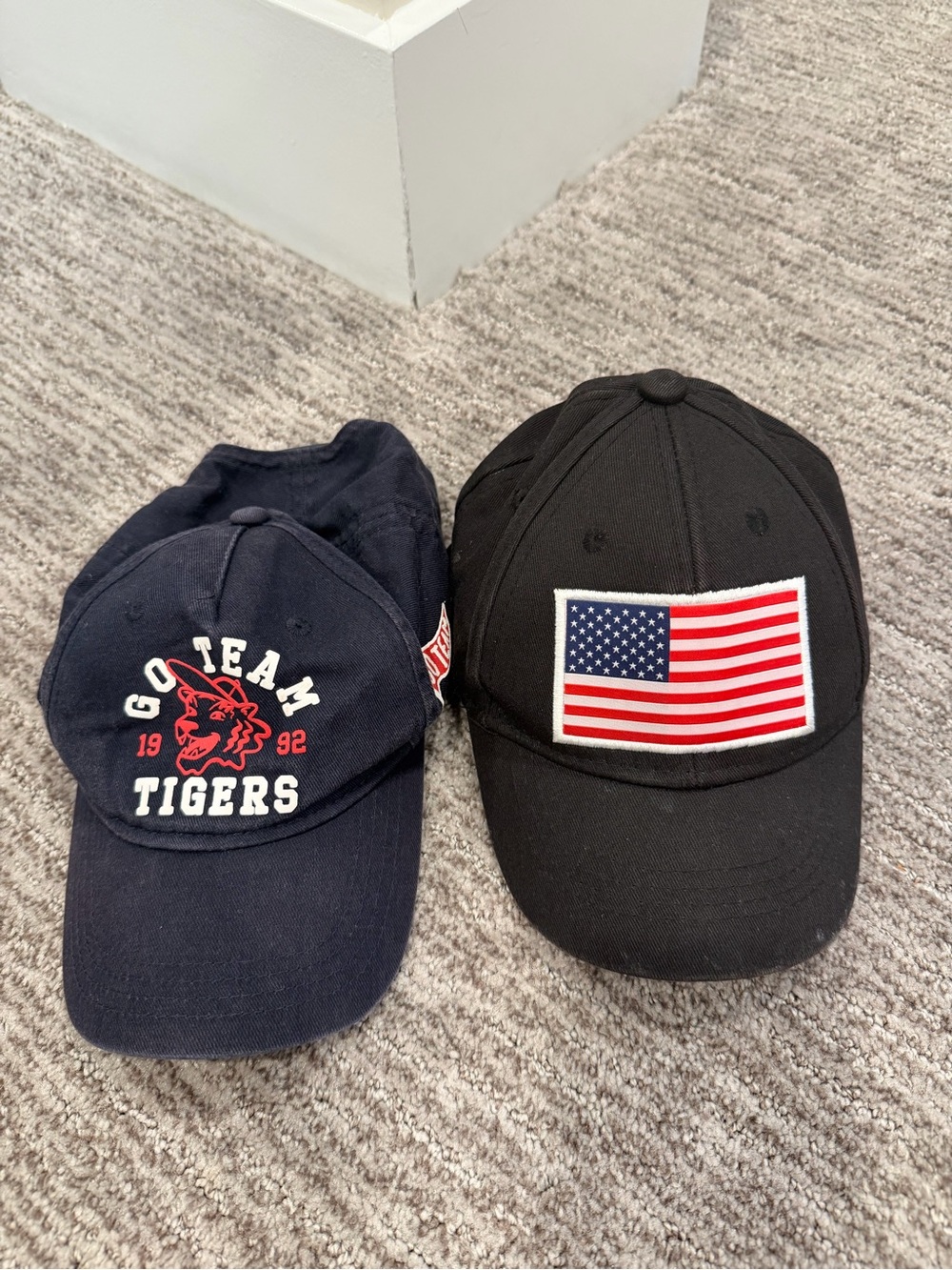 Lot of 2 Kids Hats USA American Flag Black Adjustable & Vintage Style Tigers